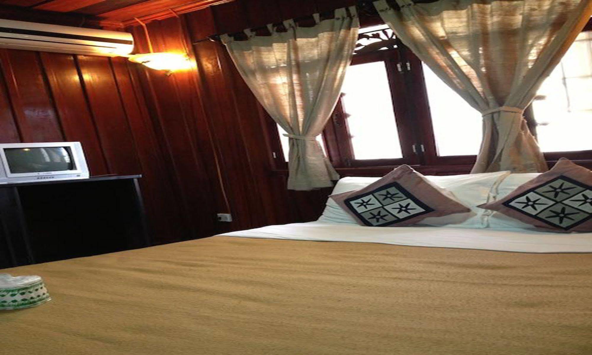 Vanvisa Guesthouse Luang Prabang Buitenkant foto