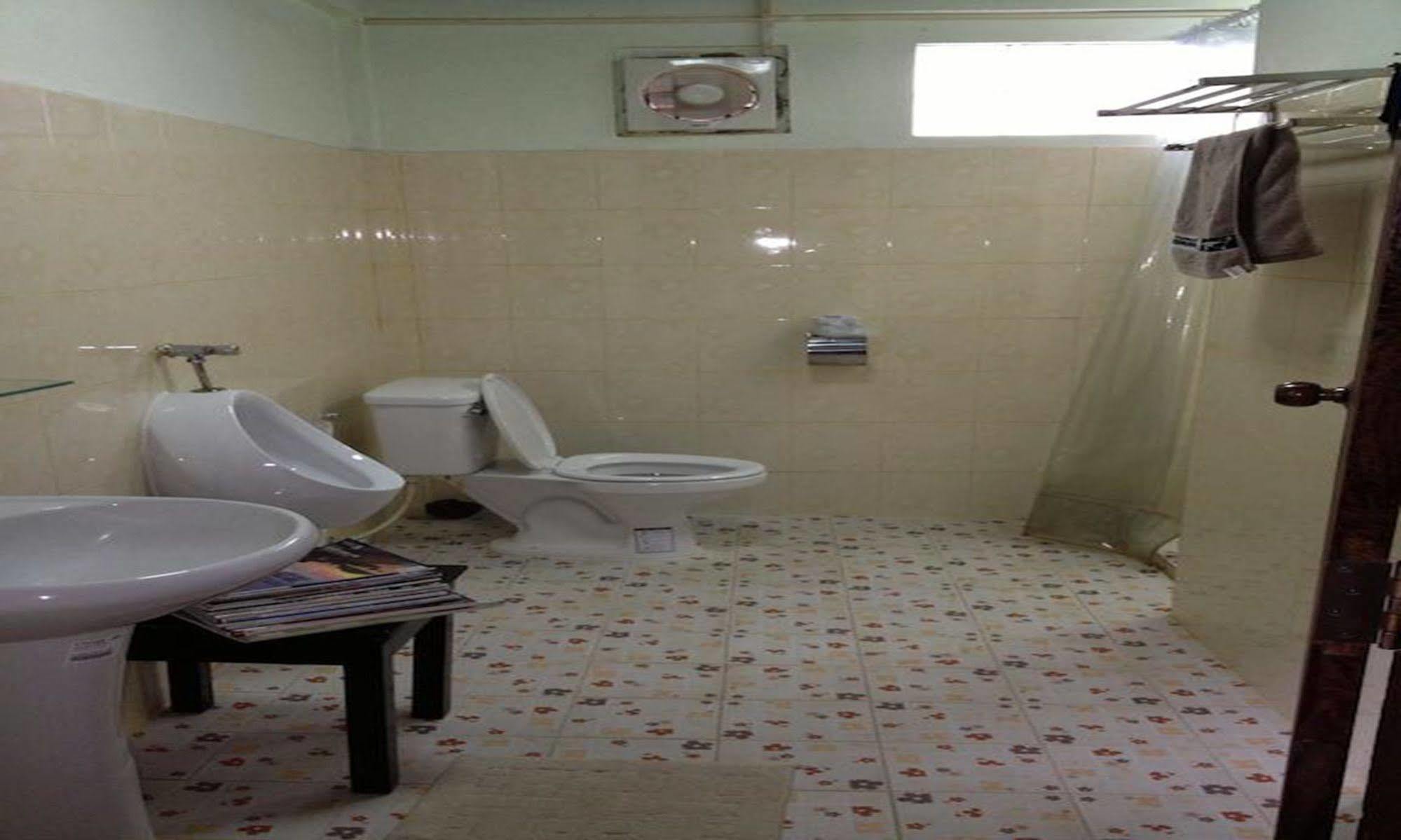 Vanvisa Guesthouse Luang Prabang Buitenkant foto