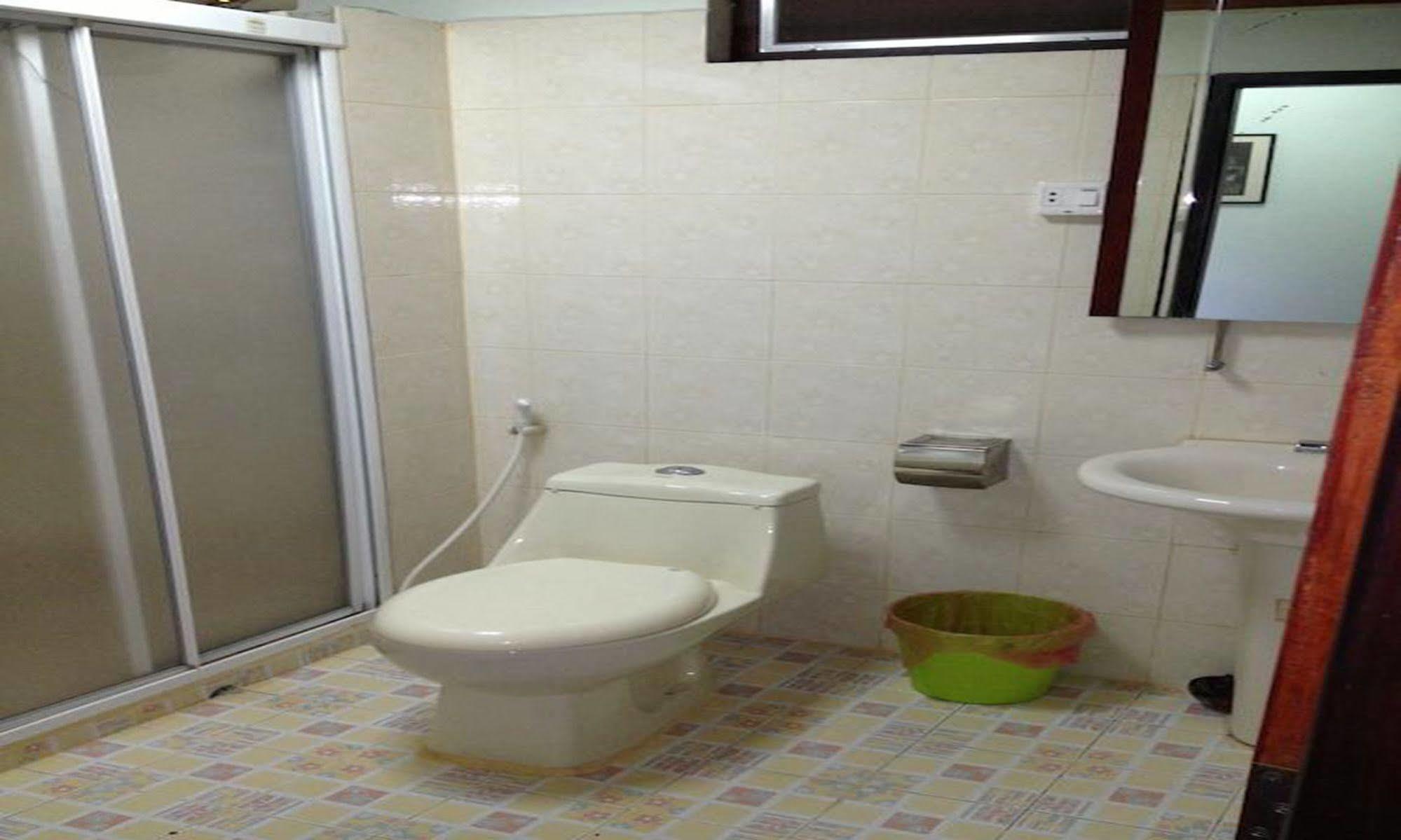 Vanvisa Guesthouse Luang Prabang Buitenkant foto