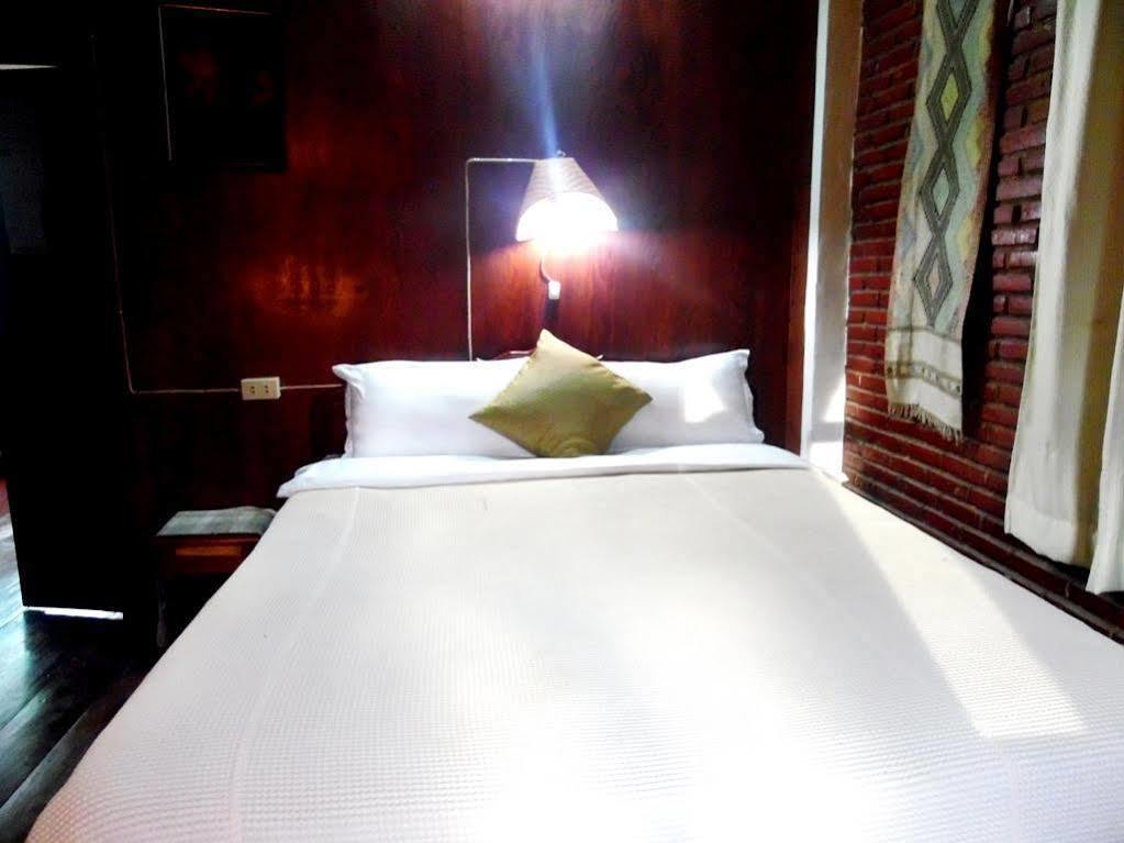 Vanvisa Guesthouse Luang Prabang Buitenkant foto